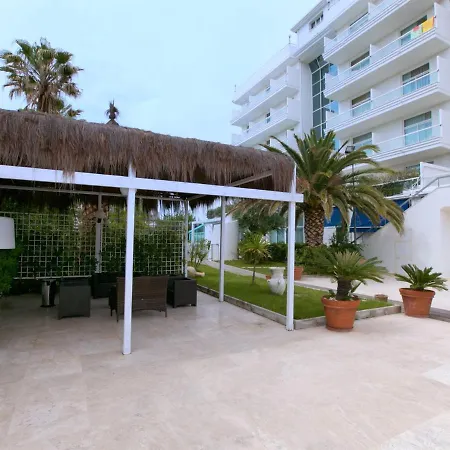Modern Holiday In With Private Terrace